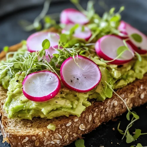 Avocado toast has transcended from a simple breakfast option to a culinary phenomenon, celebrated in cafes and homes around the globe. Its vibrant green hues, creamy texture, and versatility have made it a staple for health-conscious eaters and food enthusiasts alike. This delightful dish not only satisfies the taste buds but also provides an array of essential nutrients, making it an ideal choice for breakfast, lunch, or a light snack.