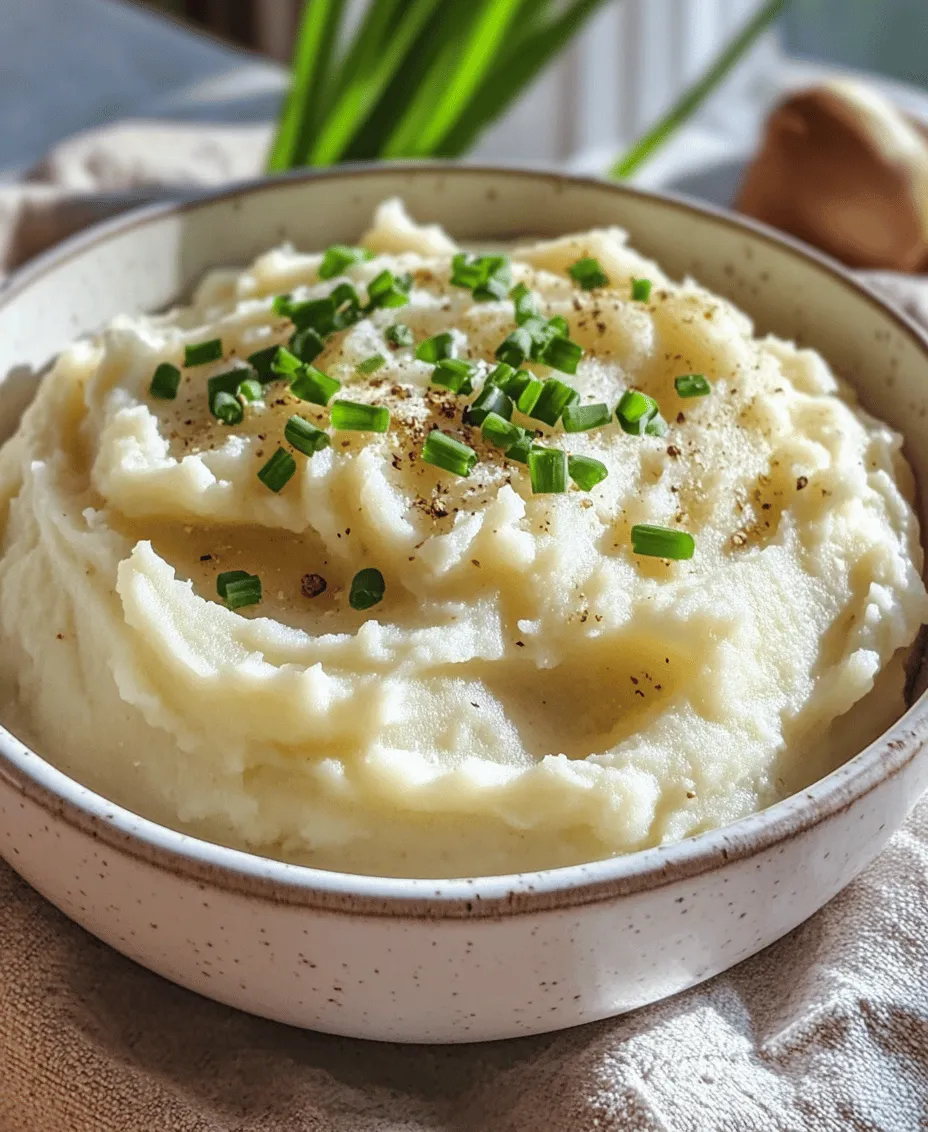 Mashed potatoes are a beloved comfort food that has earned a cherished spot on dinner tables around the world. Whether served as a cozy side dish during family gatherings, holiday feasts, or weeknight dinners, their creamy texture and buttery flavor are universally adored. Among the many variations of this classic dish, creamy sour cream mashed potatoes stand out for their delightful tang and rich creaminess, elevating this simple staple to gourmet status.